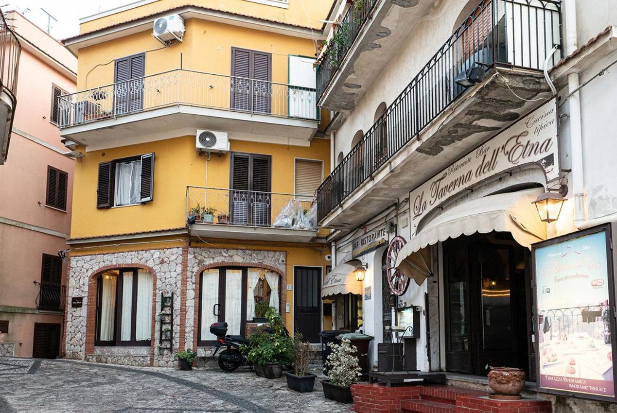 Casa Pirri Apartment Castelmola Luaran gambar